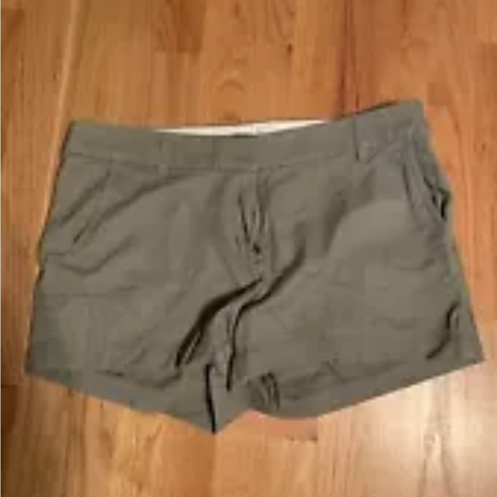 J. Crew 3" Inch Chino Shorts Khaki - Size 8